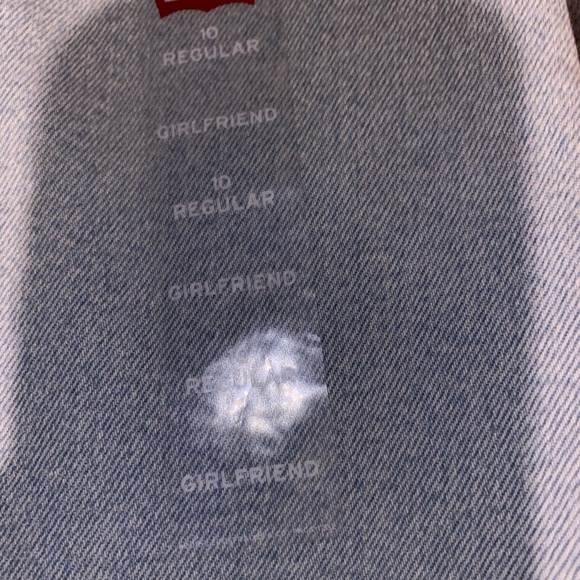 Levi s Girlfriend Jeans /Brand New With Tags - Picture 5 of 6